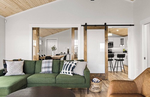 Grand-Digue Cottage | Modern Oceanfront Cottage near Shediac – Fully Equipped & Family Perfect
