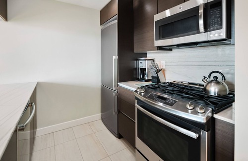 Midtown Apartment | Modern One Bedroom in Chelsea with Views
