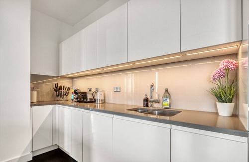 Vauxhall Condo | Modern penthouse in nine elms