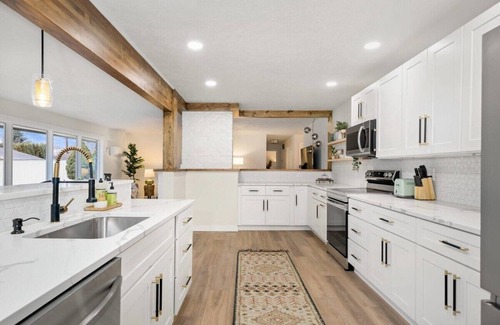Spokane House | Modern Rancher Oasis I Gorgeous Pool!