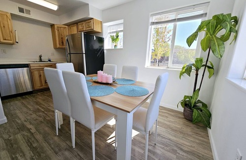 Reno/Tahoe Airport Apartment | Modern Reno Stay: Style & Comfort Close to Everything
