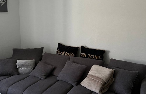 Hallenberg Apartment | Modern Renovierte Wohnung in Zentraler Lage