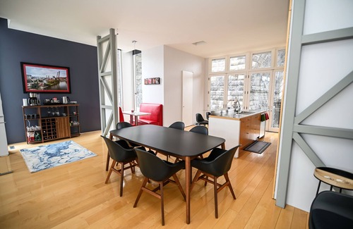 Ohio City House | Modern retreat in the heart of Cleveland