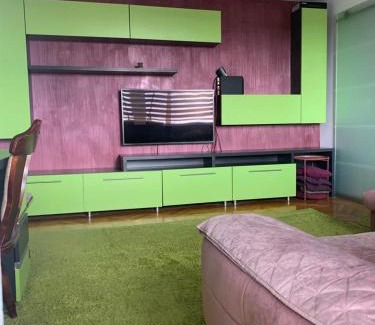 Pitesti Apartment | Modern