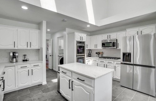 Allen House | Modern Rustic Oasis/Games/Cinema/UTD/Plano/Frisco