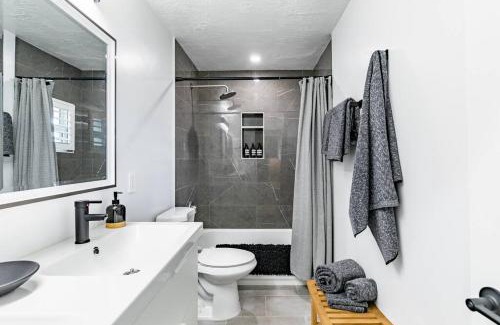 People's Freeway House | Modern Rustic Stay with Hot Tub near Downtown