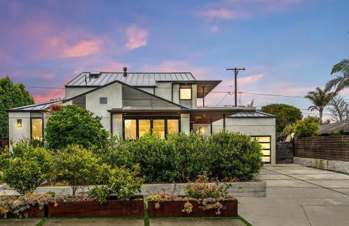 East Mesa House | Modern Sea Escape