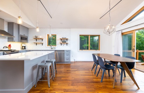 East Jewett House | Modern Ski-Home in the Mountains with Views