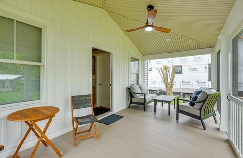 Solomons House | Modern Solomons Cottage Rental - Walk to Island!