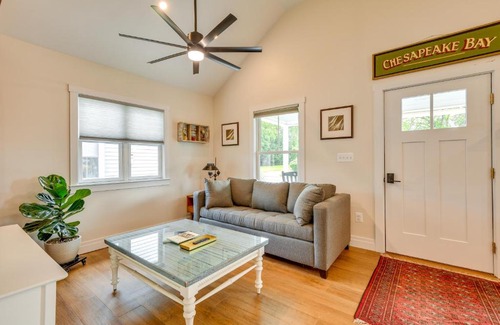 Solomons House | Modern Solomons Cottage Rental - Walk to Island!