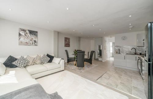 Abbey Apartment | Modern South Wimbledon Apartment