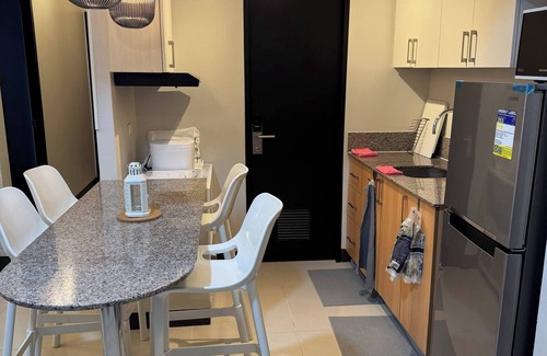Socorro Condo | Modern & Spacious 2BR 68 sqm Condo in Manhattan Heights Pool View