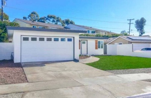 Clairemont Mesa House | ⭐Modern | Spacious Home | BBQ | Clean🏡🌴