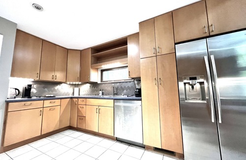 West Lafayette House | Modern Spacious Retreat right next to Purdue & Nature, full size 14-game Arcade!