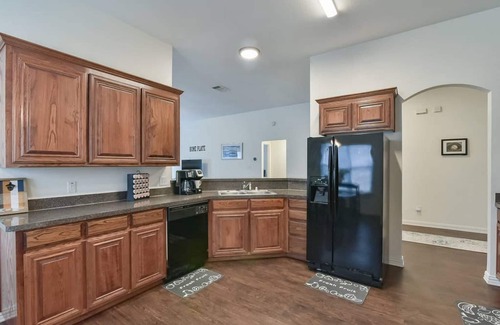 Mansfield House | ★ Modern Sports Theme Getaway near AT&T & BLD★