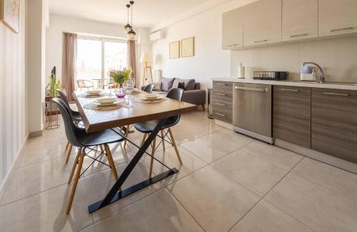 Keratsini-Drapetsona Apartment | Modern Stay near Piraeus Port E3