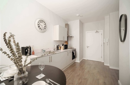 Waterloo Apartment | Modern Studio Apartment in Waterloo, Liverpool