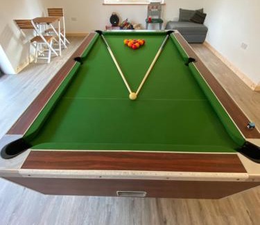 Longtown Apartment | Modern studio apartment set beneath the black mountains A stones throw from the offas dyke path