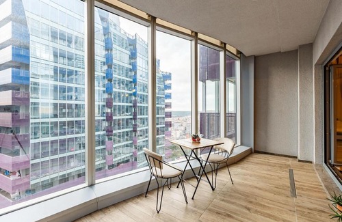 Maslak Apartment | Modern Studio Apartment with Fascinating City View in Sariyer
