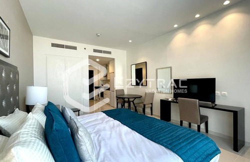 Dubai World Central Apartment | Modern Studio - Damac Celestia -Dubai South - Ezytrac Vacation Homes