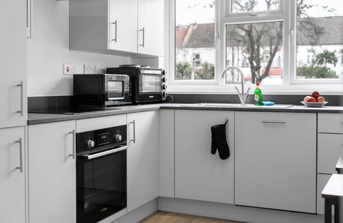 Wembley Central Apartment | Modern Studio Rooms in Wembley 2