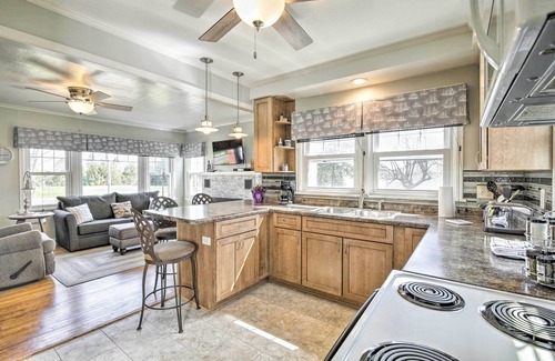Sturgeon Bay House | Modern Sturgeon Bay Home by Potawatomi State Park!