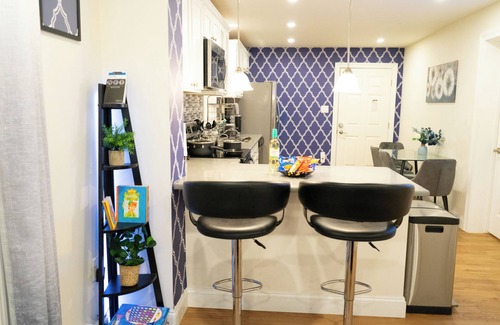 Dudley - Brunswick King Condo | Modern & Stylish 1-Bedroom Condo near Downtown