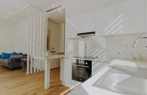 Tatlisu Apartment | Modern Suite Beachfront Getaway