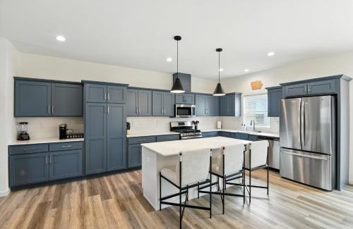 Weber House | Modern Townhome Retreat in Prime Location townhouse
