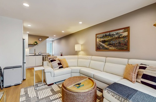Brighton House | Modern Townhome Retreat Near Light Rail in Rainier Valley