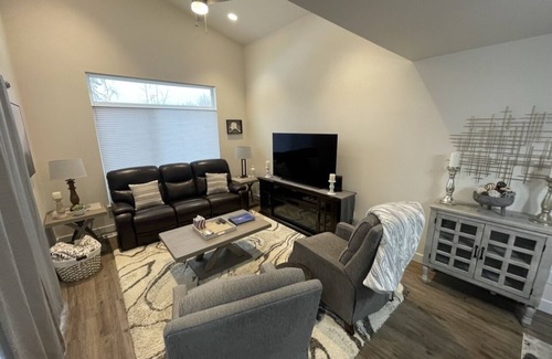 Bayshore - Klatt House | Modern Townhome