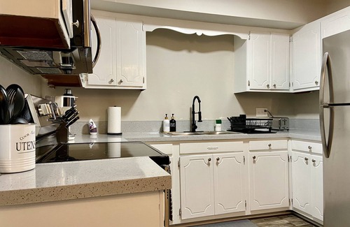 Gastonia Apartment | Modern Townhome w/Balcony Walk to FUSE Stadium