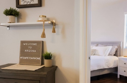 Mesa Grande House | Modern Townhome walking distance to Cubs Spring Training!