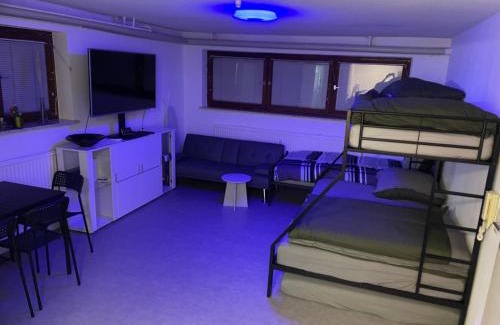 Magstadt Apartment | Modern Urban Studio Apartment S-Bahn 27QM for 6 persons Mercedes-Benz