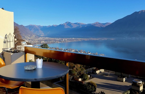 Orselina Apartment | Modern vacation studio on the 2nd floor for 1-2 persons.