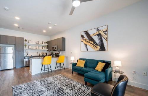 Pflugerville Apartment | Modern Vibrant Getaway Apartment