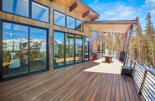 Baldy Mountain House | Modern View Manor: 30+ Night Rental - Private Hot Tub - Ski Area Views
