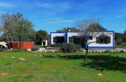 Moncarapacho e Fuseta House | Modern villa amid almond orchard with private pool, 15 minutes from Fuseta Beach