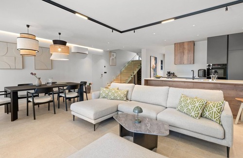 Novigrad Villa | Modern Villa Tranquilla with pool, jacuzzi and sauna