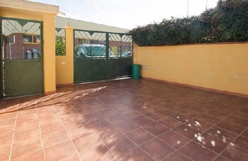 Selargius Villa | Modern Villa v. V. Garden apartment (sleeps 4) 2 Bedrooms. 2 bath.