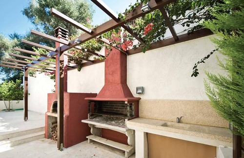 Pigianos Kampos Villa | Modern, villa with easy access to local area