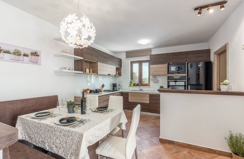 Nova Vas Villa | Modern Villa with Private Pool and Family-Friendly Features in Nova Vas