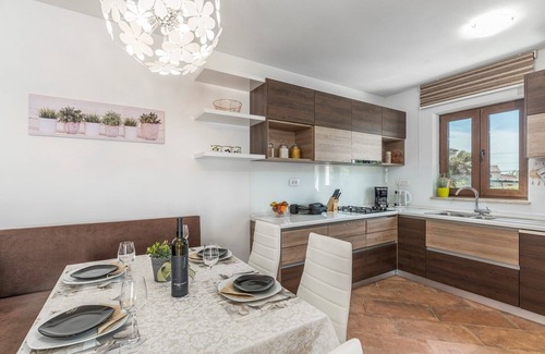 Nova Vas Villa | Modern Villa with Private Pool and Family-Friendly Features in Nova Vas