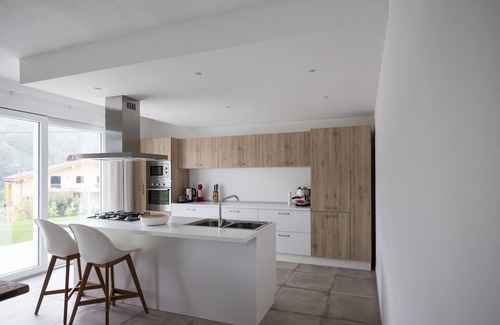 Plodio Villa | Modern villa with private pool, close to beach, wine region and great cities