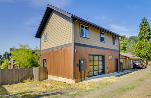 White Salmon Apartment | Modern White Salmon Apartment, Steps From Town