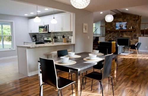West Lafayette House | ‼️‼️ Modern Wooded Retreat ‼️‼️ 6min to Purdue