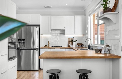 Temple City Apartment | Modern Zen City Escape