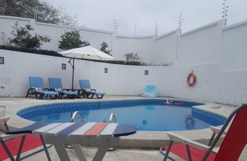 Playas Villa | Moderna casa con vista al mar, con jacuzzi y piscina privada