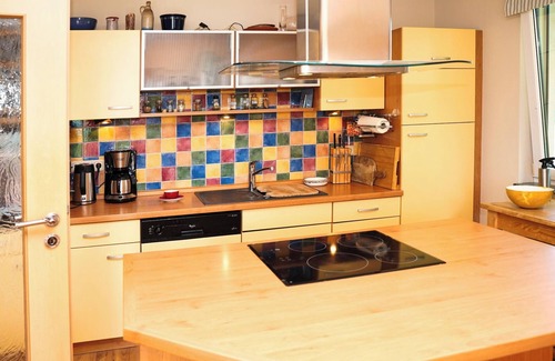 Ueckeritz Apartment | Moderne 3-zimmer Ferienwohnung "to'n Appelboom" mit Meerblick zum Achterwasser