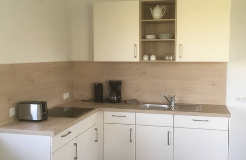 Simmershofen Apartment | Moderne, barrierefreie und 2018 neu ausgebaute Ferienwohnung mit Blick auf's Grüne